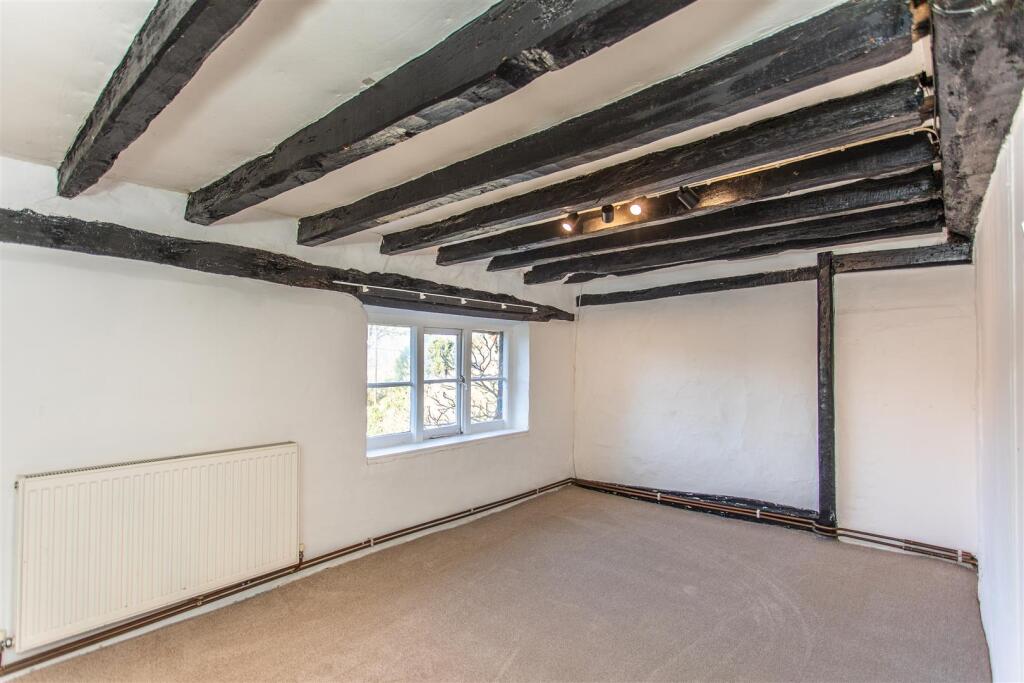 Thatch Cottage40.jpg