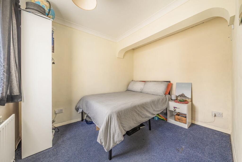 Study/Bedroom 6