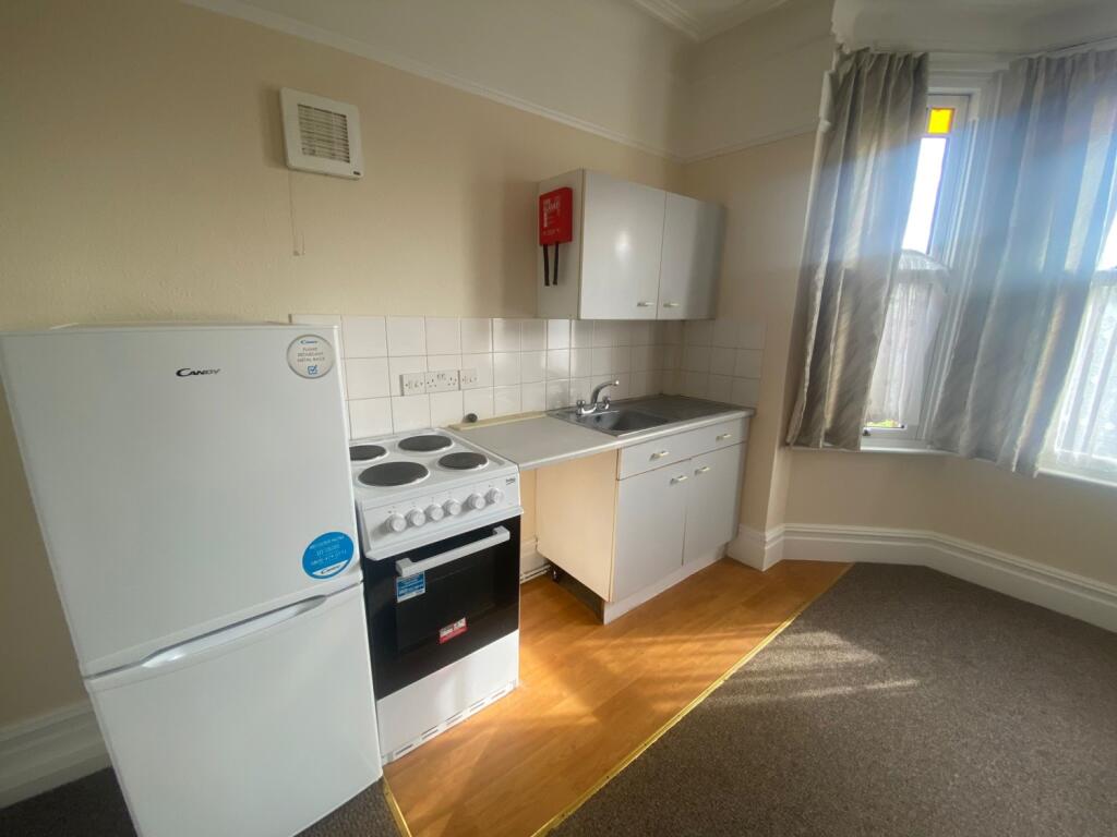 Kitchen area 1
