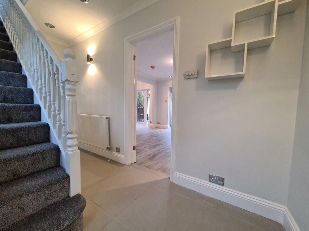 Hallway image 3