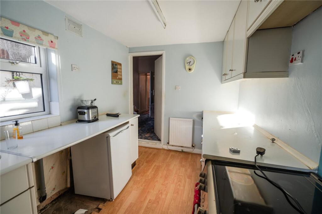 Kitchen (2)