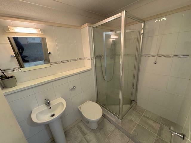 shower room.jpg