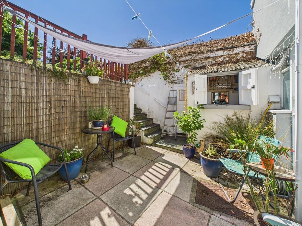 CAM02089G0-PR0524...