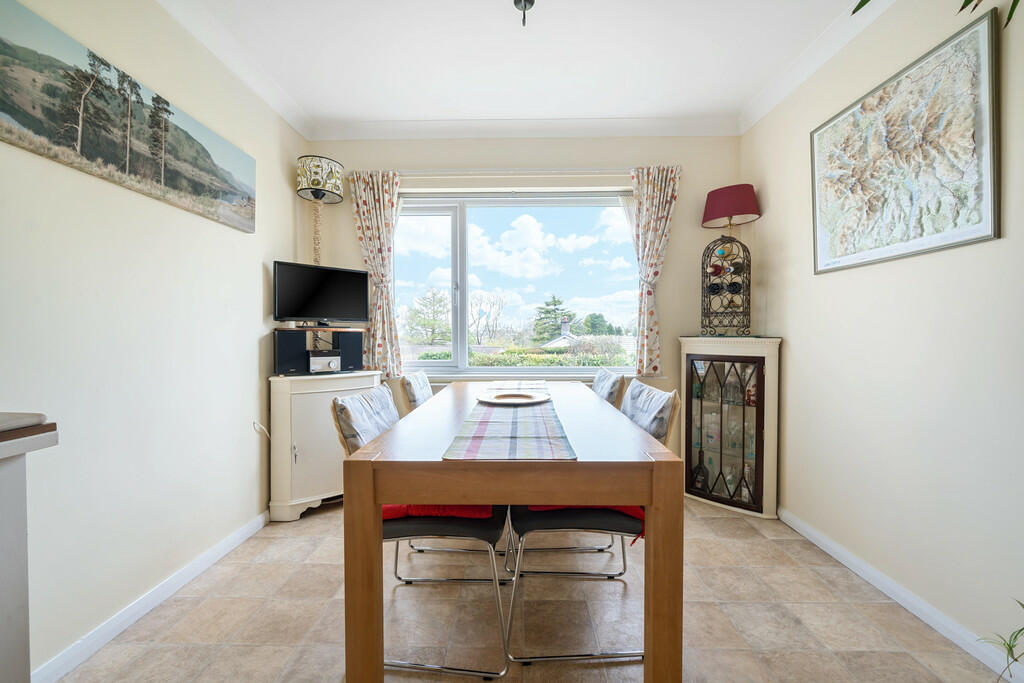Kitchen / Dining ...