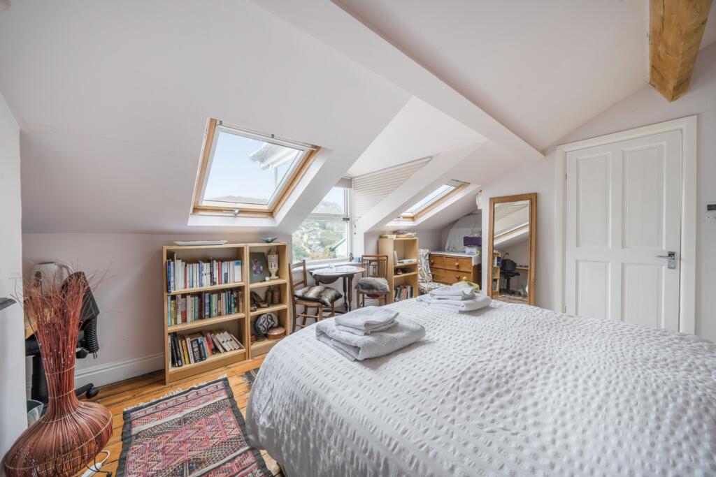 1364083-3-68ee50b41ec30