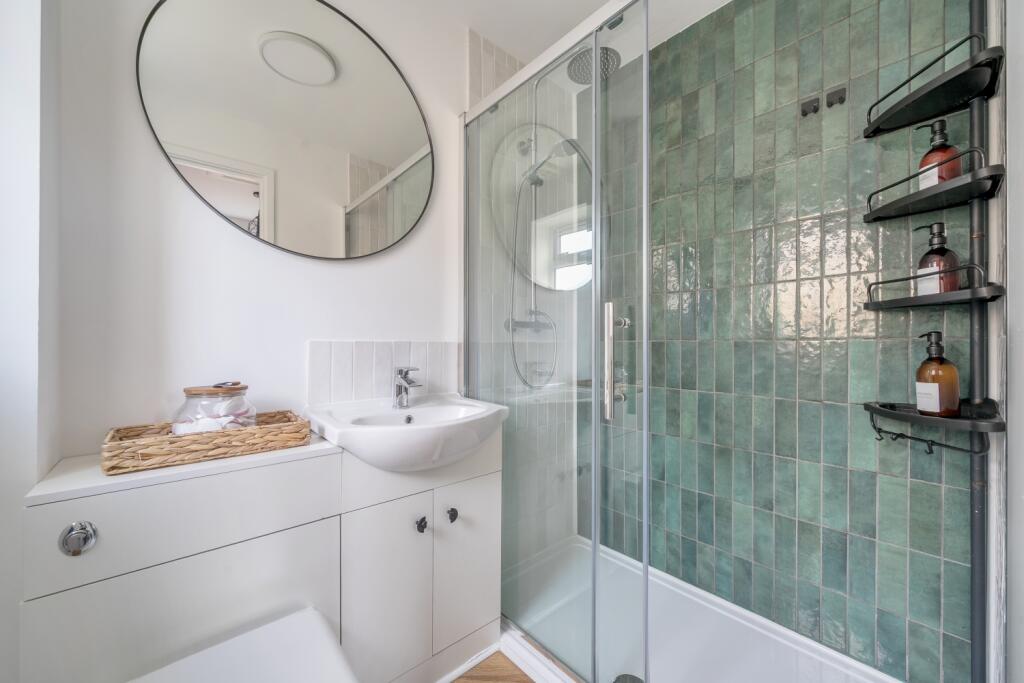 1389439-5-695d1de2608a0