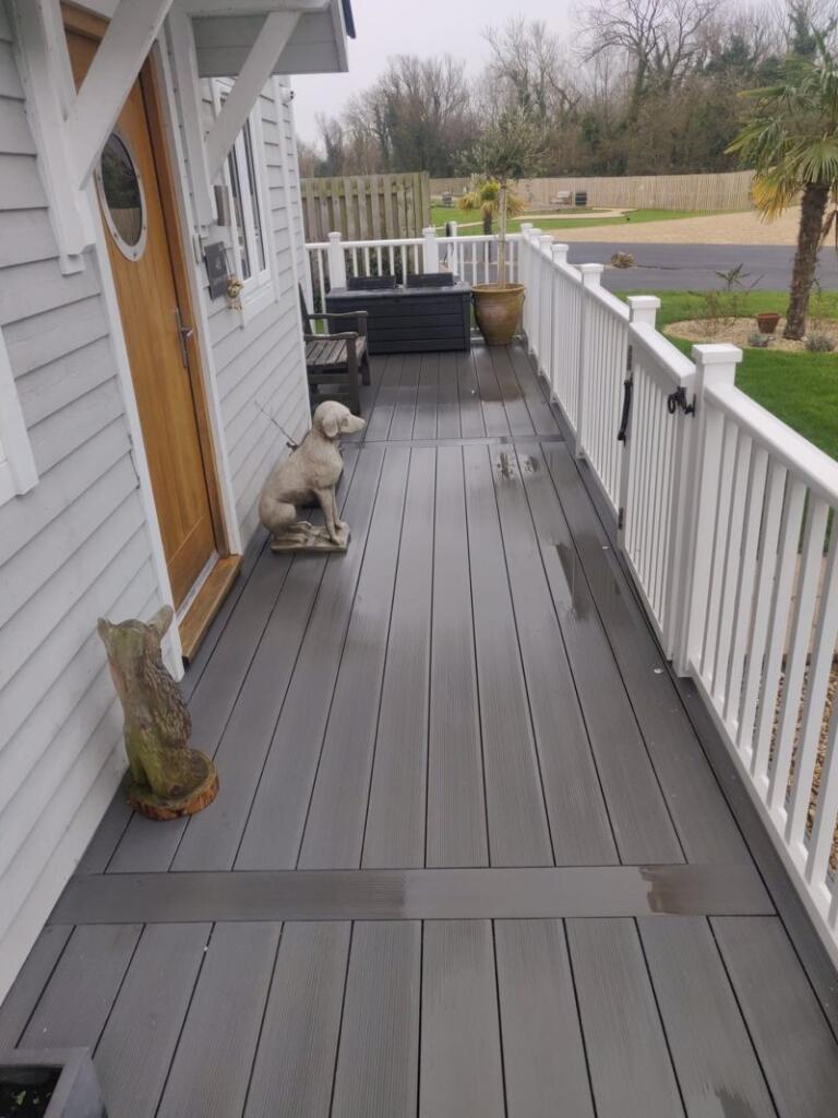 Front Decking to entrance