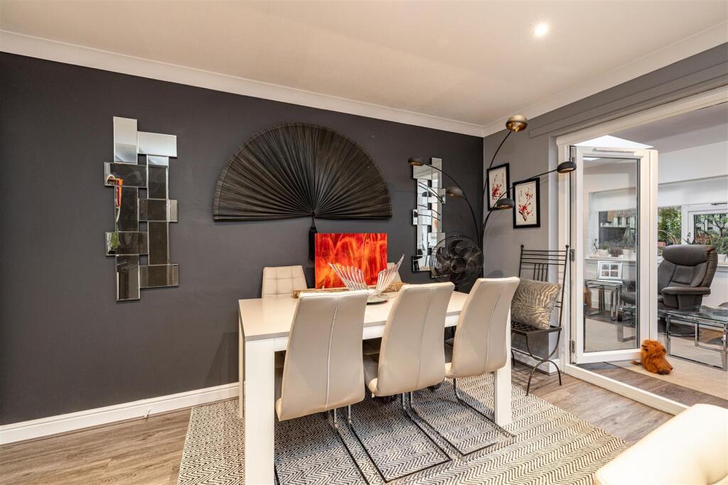 2 Kingsknowe Gardens Galashiels 27.JPG