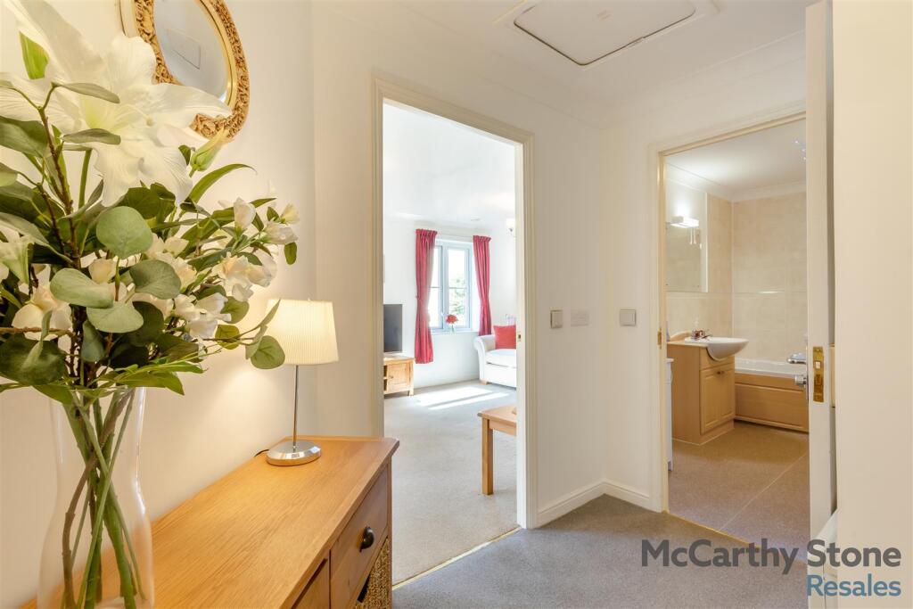 8668517-interior09.jpg