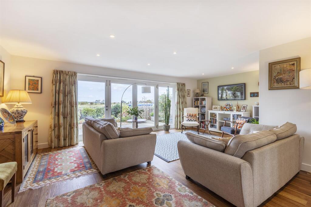 4 Chambers Warf-01 copy.jpg