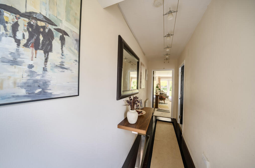 1360132-3-68dd547...