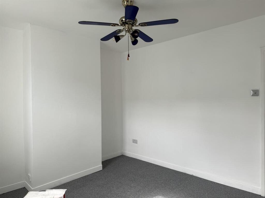 2 Bedroom Terraced for Rent