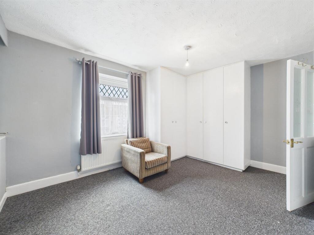 14 - Maldowers Lane.jpg