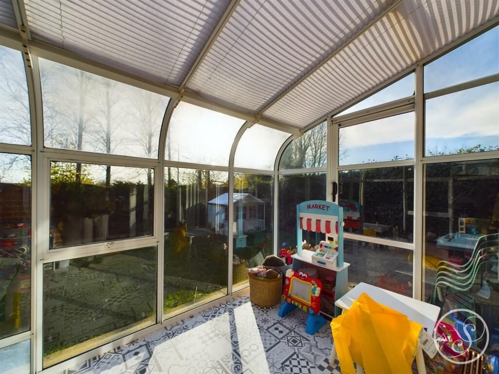 LEAN TO CONSERVATORY