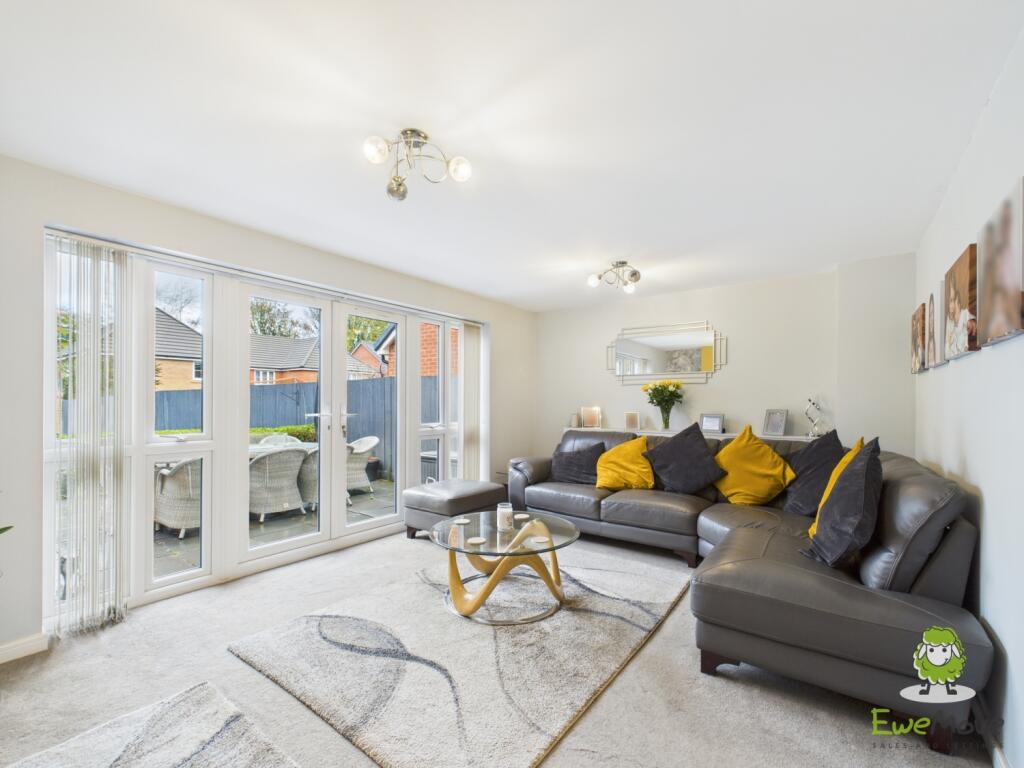 EweMove Estate Agents Basingstoke - Longwood Copse