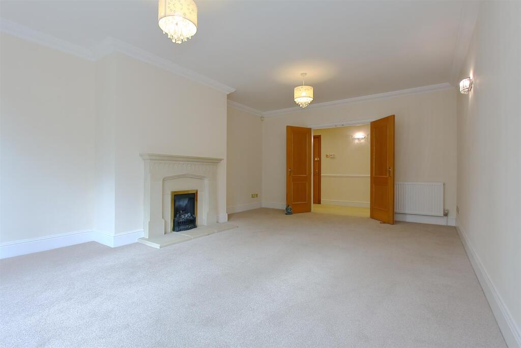 2 Atherton Court (9).JPG