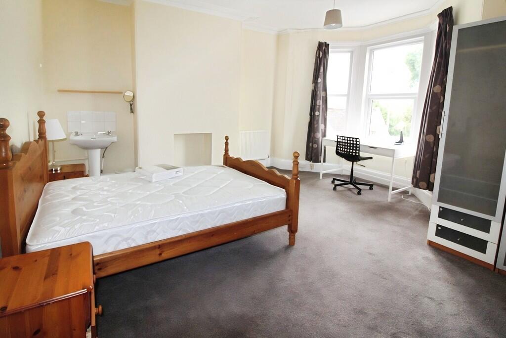 46275297-Bedroom ...