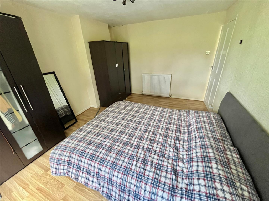 Bedroom 1 Aspect 2