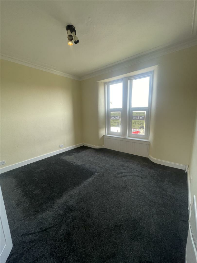 48 Parkend Road Bedroom.png