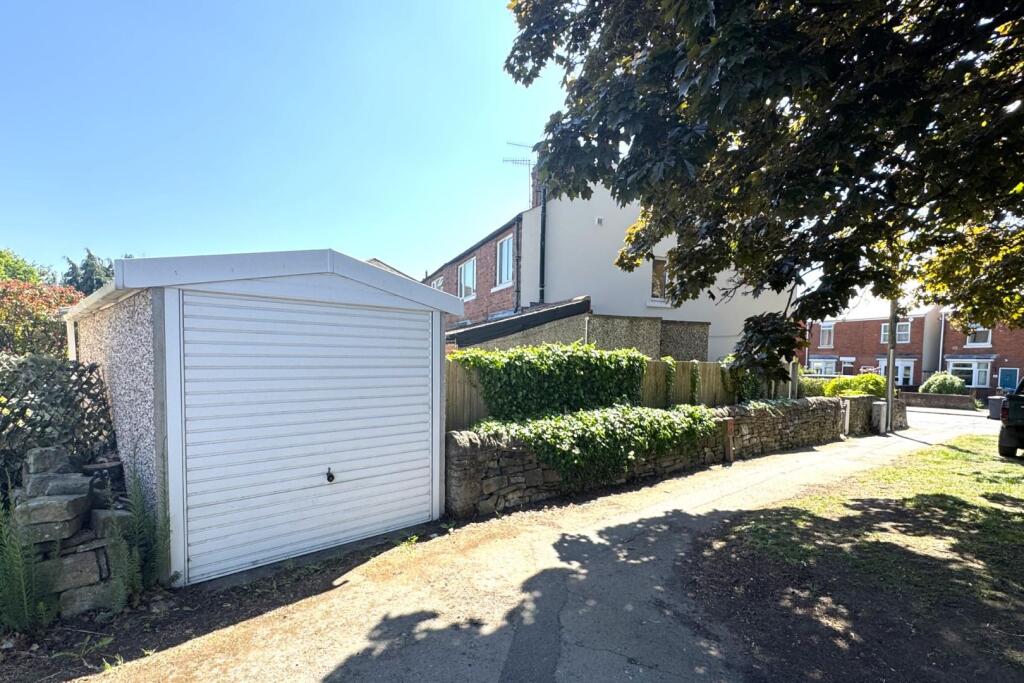Garage.jpg