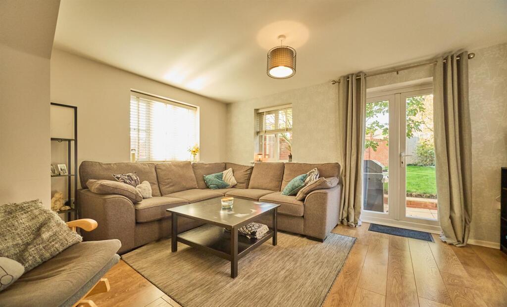 Masefield Drive 7.jpg