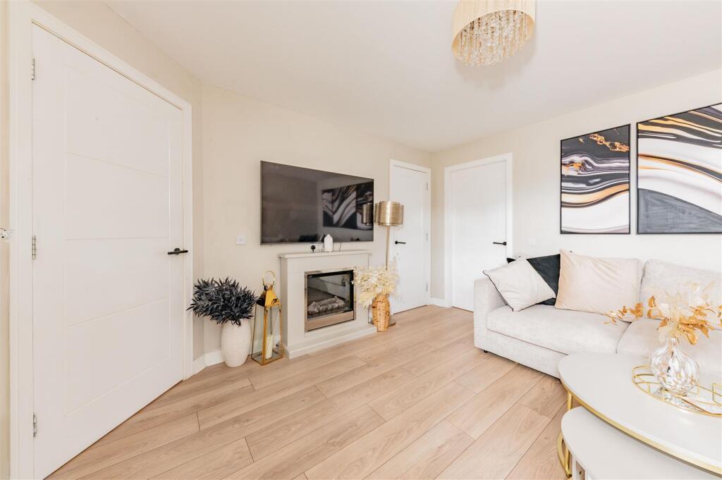 19 Henry Cotton Place Carnoustie-2.JPG