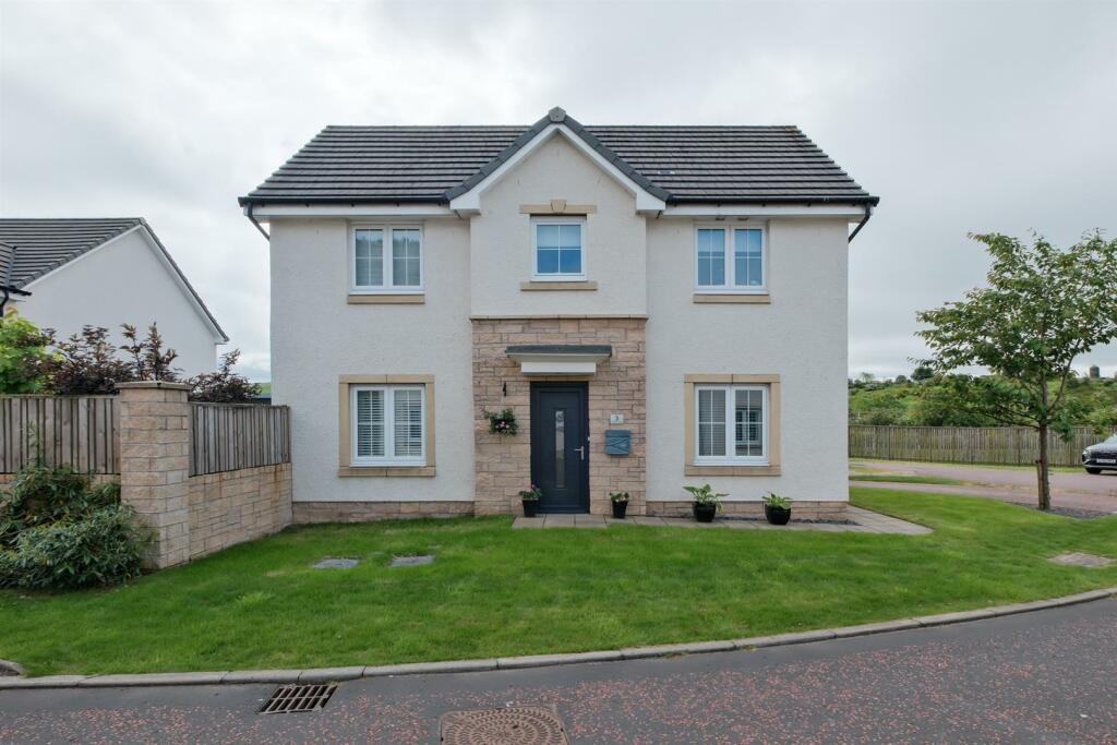 002-3 Burnhead Gardens Carluke ML8 4QL.jpg