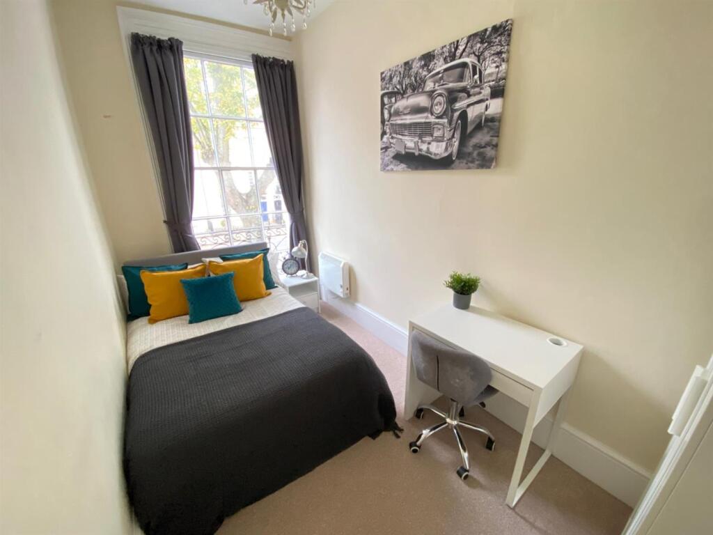 WhatsApp Image 2025-04-02 at 10.20.00_1b28d7f8.jpg