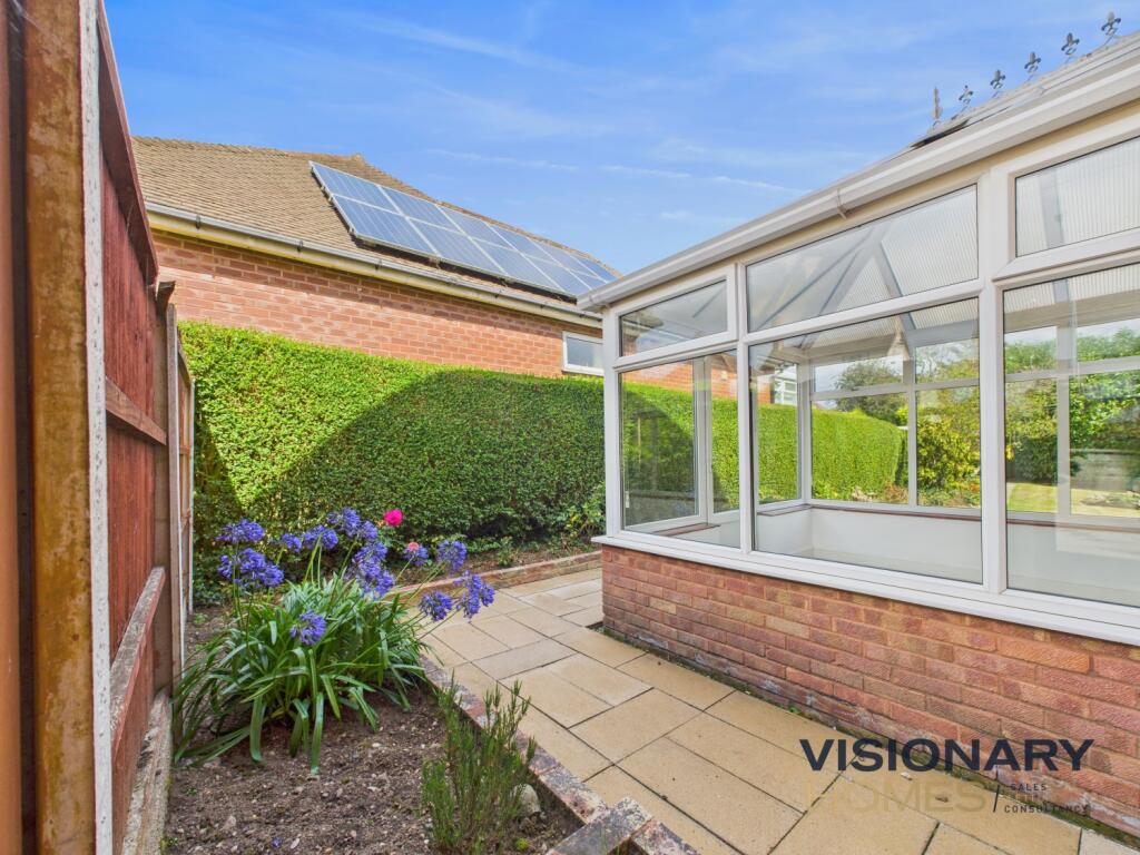 CAM03522G0-PR0210-STILL030