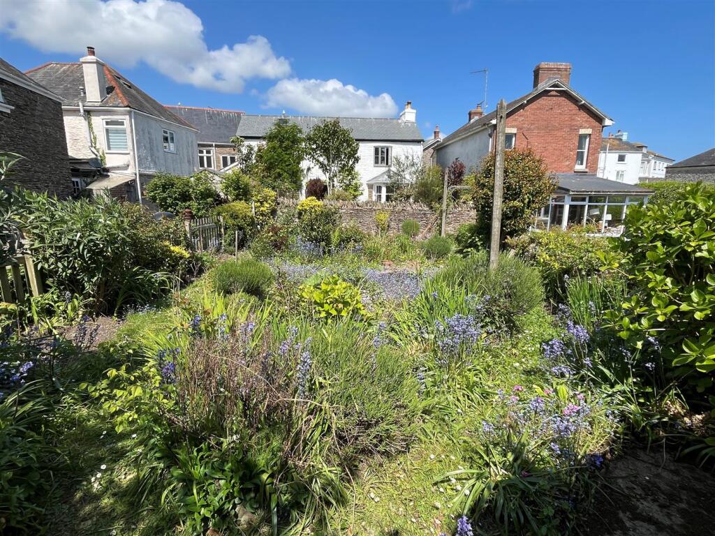 Cottage Garden 2.jpg