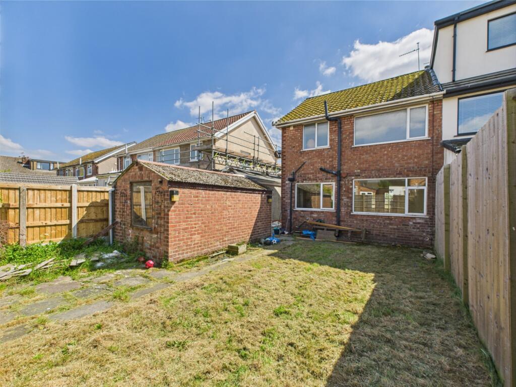 CAM02386G0-PR0129-STILL016