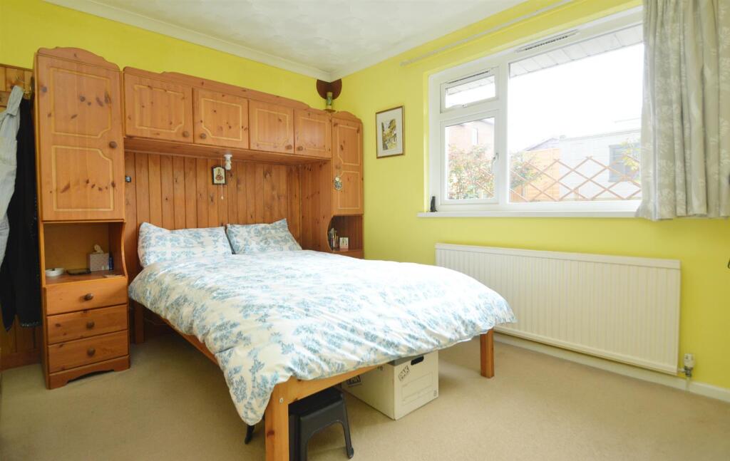 resizedBed1a.jpg
