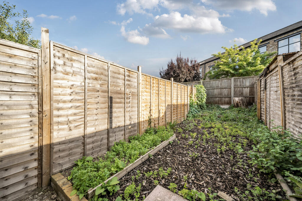 1331633-6-6887b56...