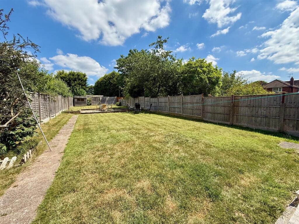 HR6 Garden.jpg