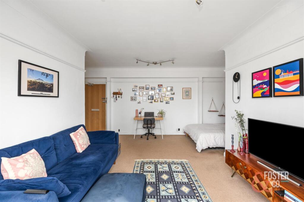 Kings Road, Astra House 33-008.JPG