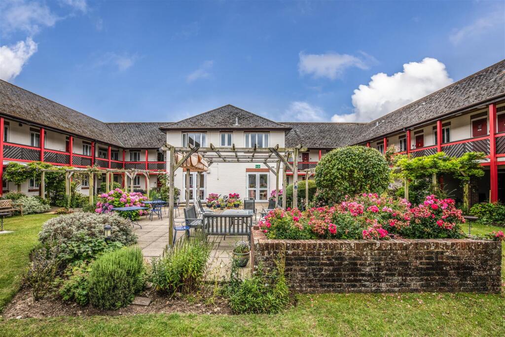 29 The Cloisters-19.jpg