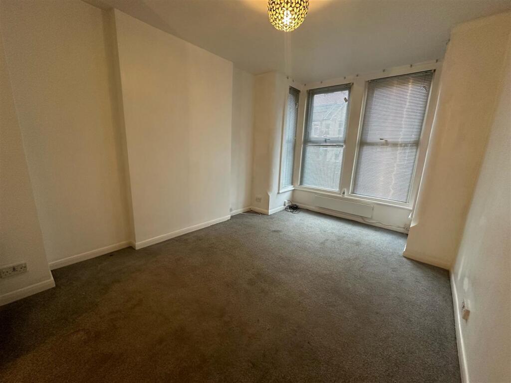 Lounge.jpg