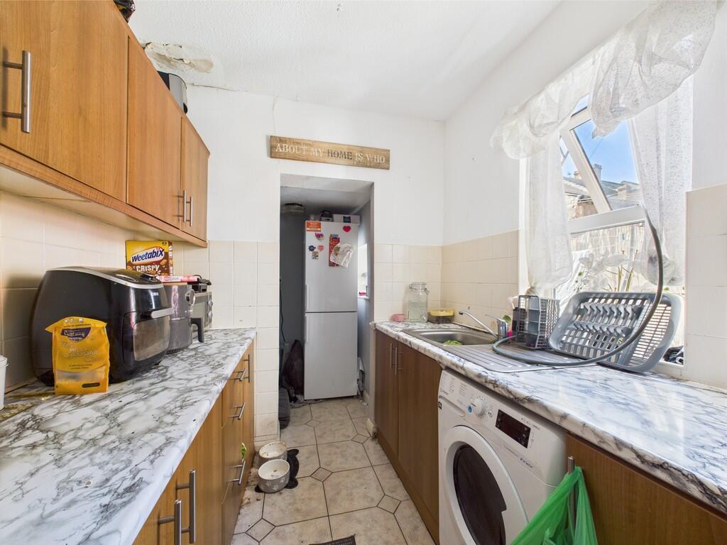 CAM01835G0-PR0209...