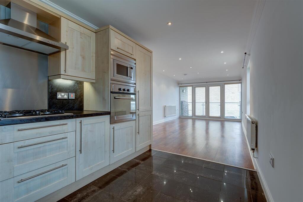 63NorthfieldCourt(Interior)(4of16).jpg