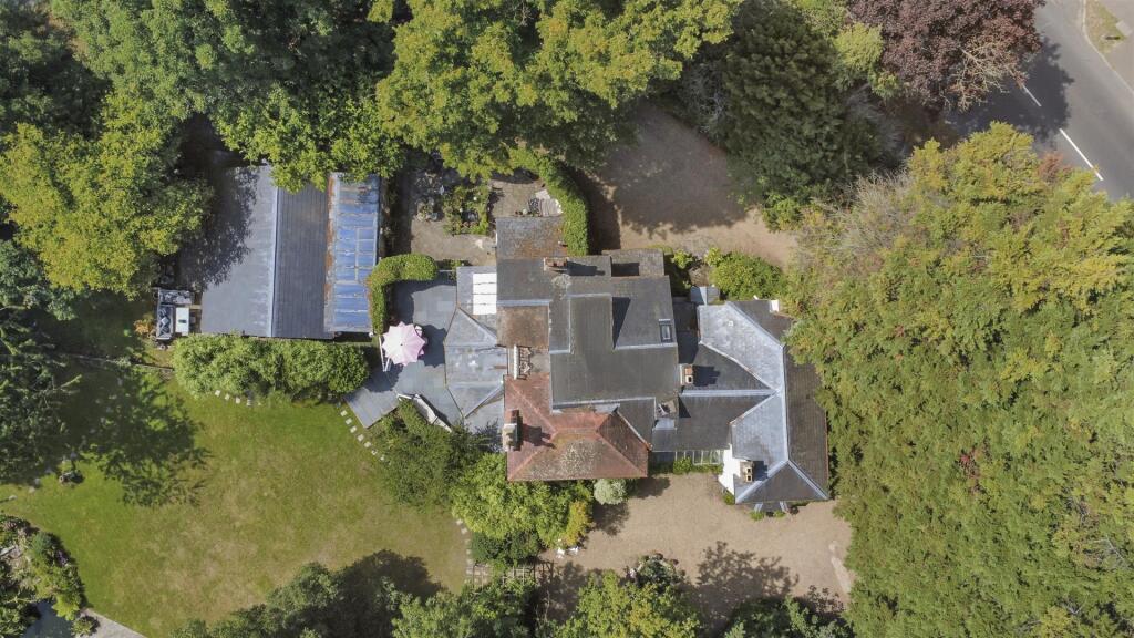 dji_fly_20250812_131606_513_1755000974966_photo_op
