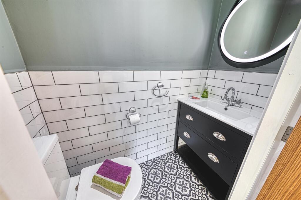 Fitted Guest Cloakroom