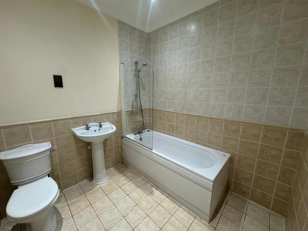 WhatsApp Image 2025-04-24 at 13.20.47.jpeg