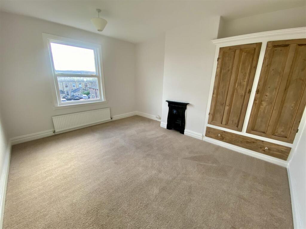 Bramleys Estate Agents - St Pauls Road - Mirfield 