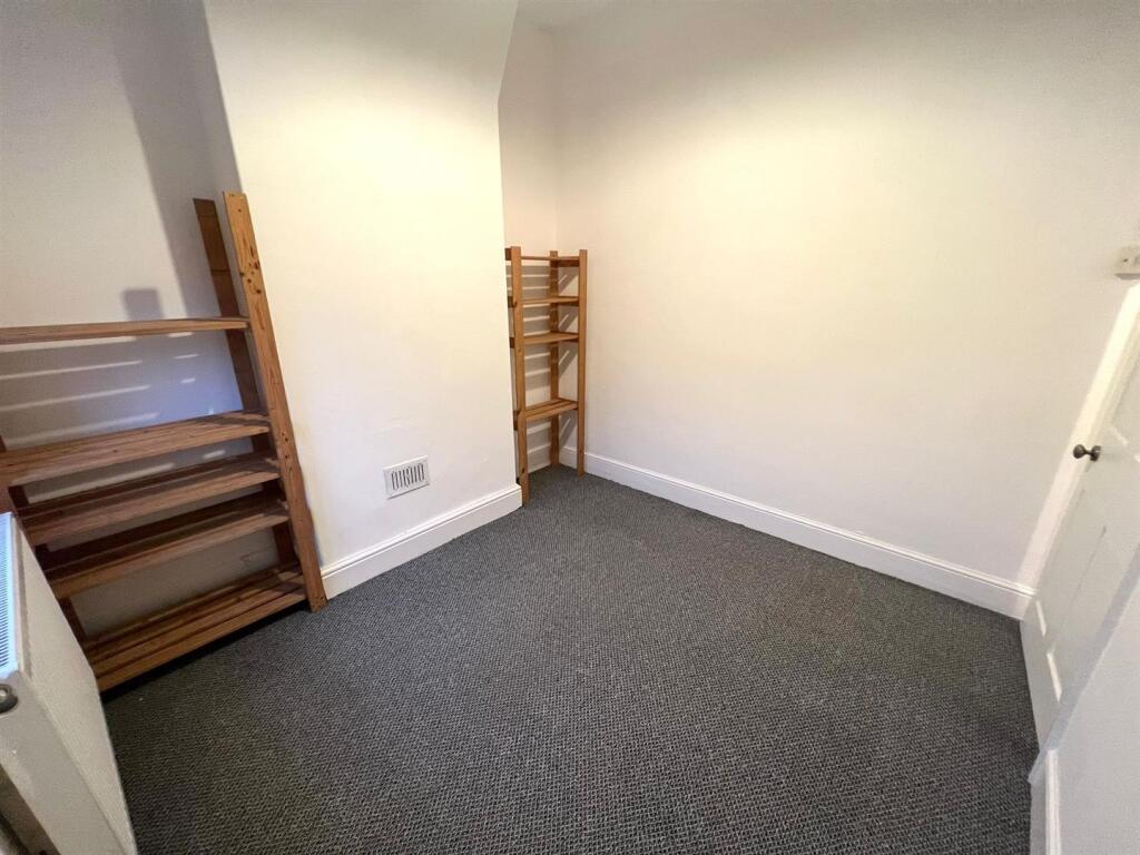 Ruabon Road, Wrexham