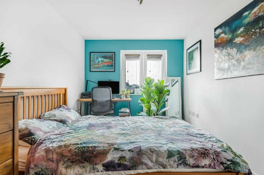 Bedroom (a)