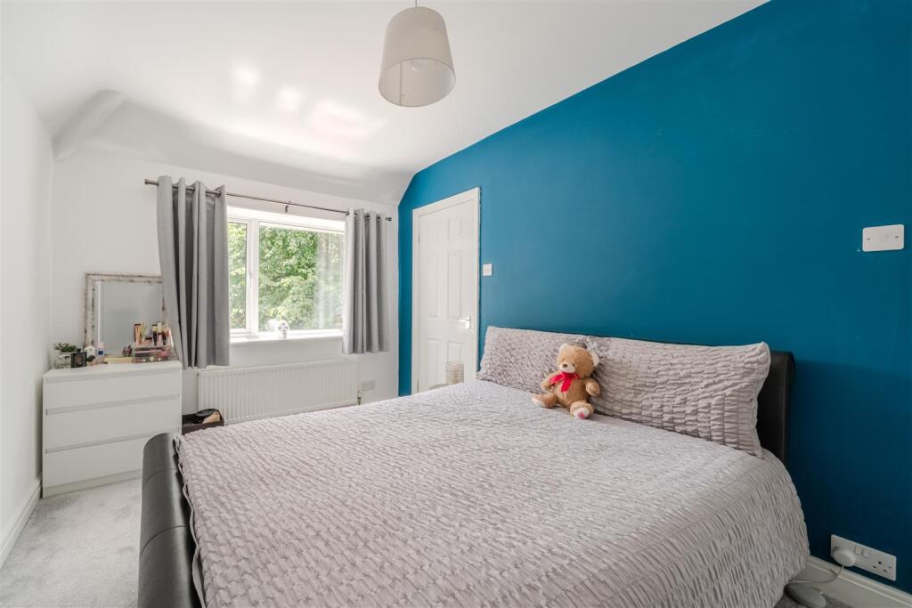 Bedroom3-2.jpg