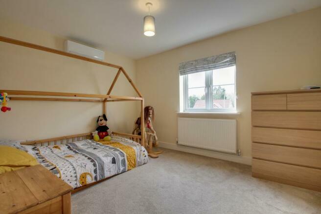 Bedroom 4 furnished 