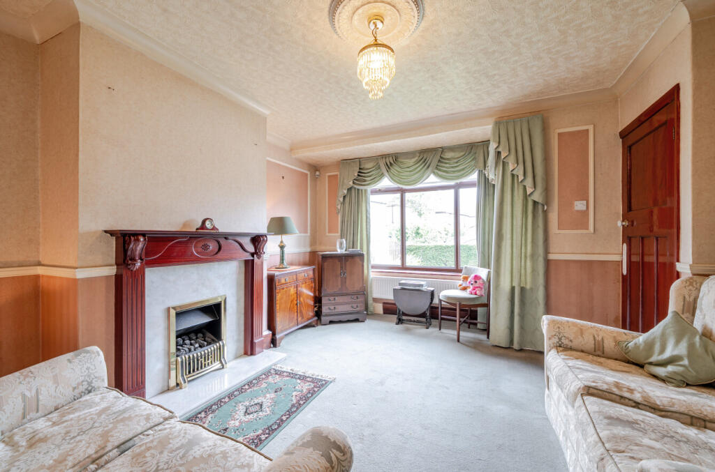 1315590-10-685a8e...