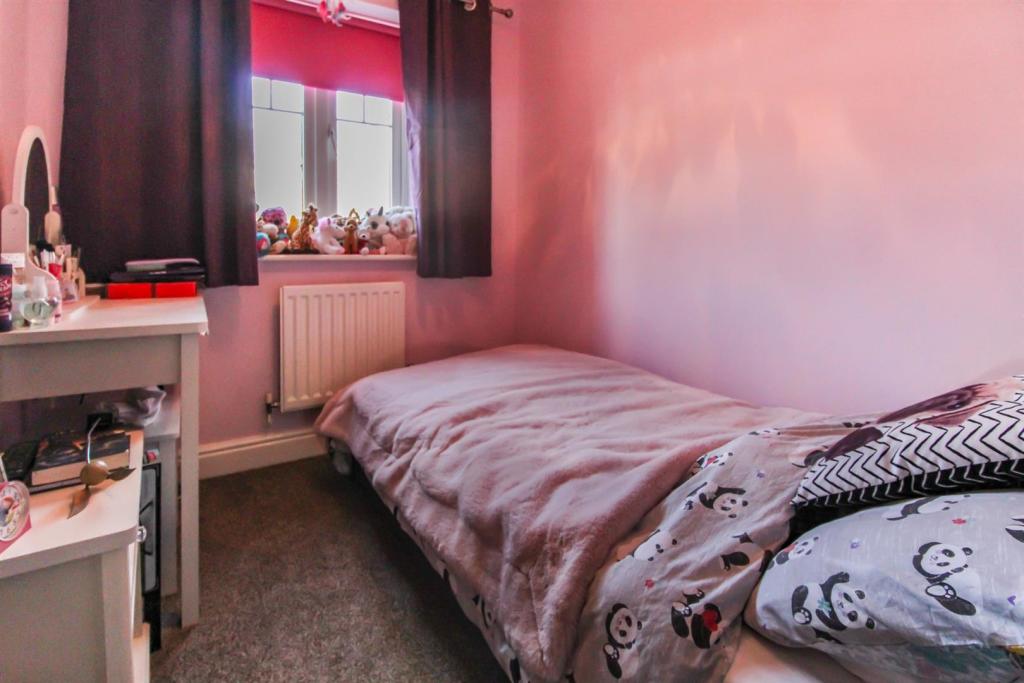 bed 3.jpg