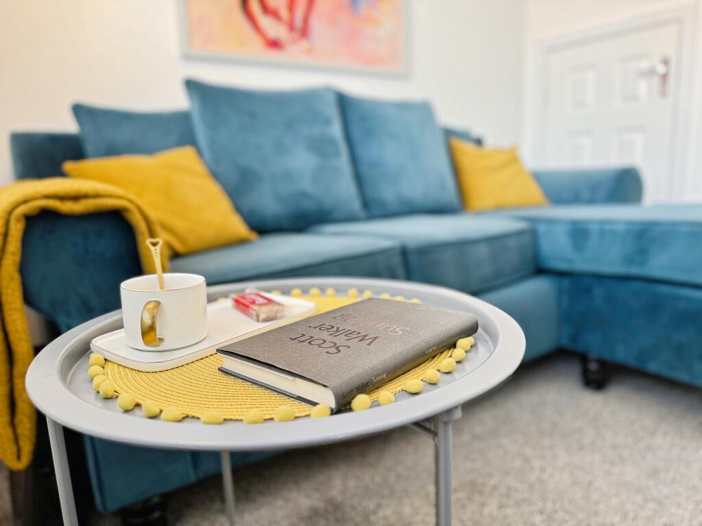 Sitting room angle